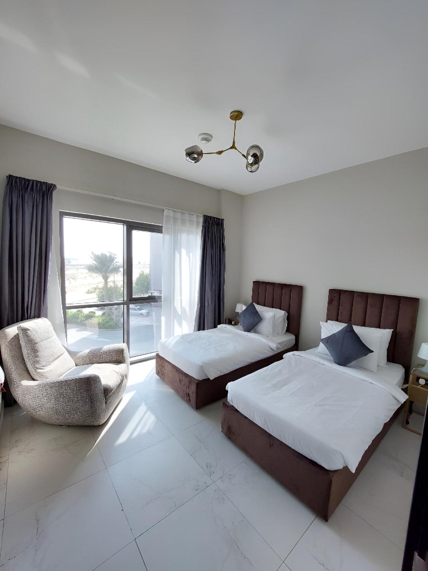 Budget-Friendly 2Bd Near Expo With A Huge Pool Dubai Exterior foto